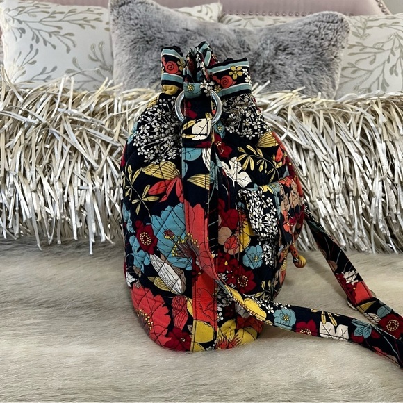 VERA BRADLEY Happy Snail 2011 Quick Draw Crossbody Cinch Bucket Bag Blue Orange - Picture 5 of 13